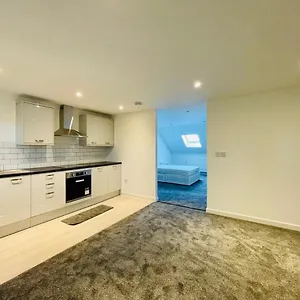 https://layrek-london-1-bedroom-flat.brighton-hotels-england.com